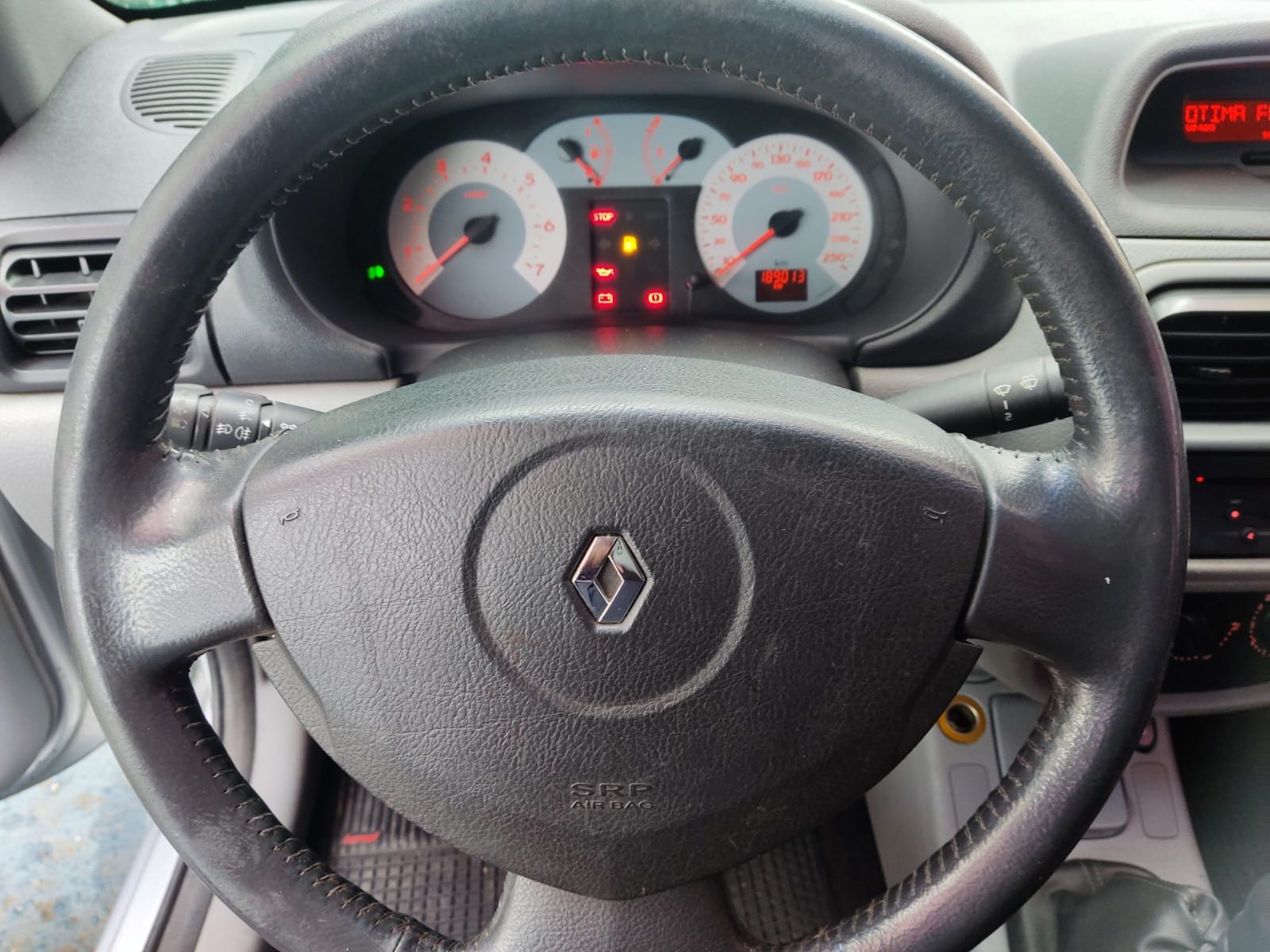 Renault Clio sedan 1.6 privilége flex