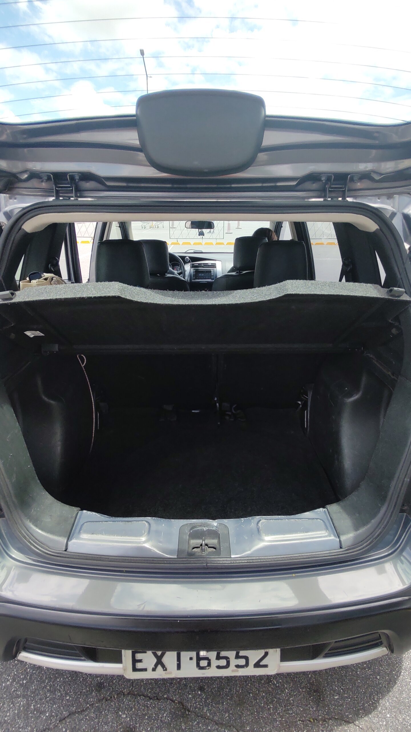 Nissan Livina X-Gear 1.8 automático