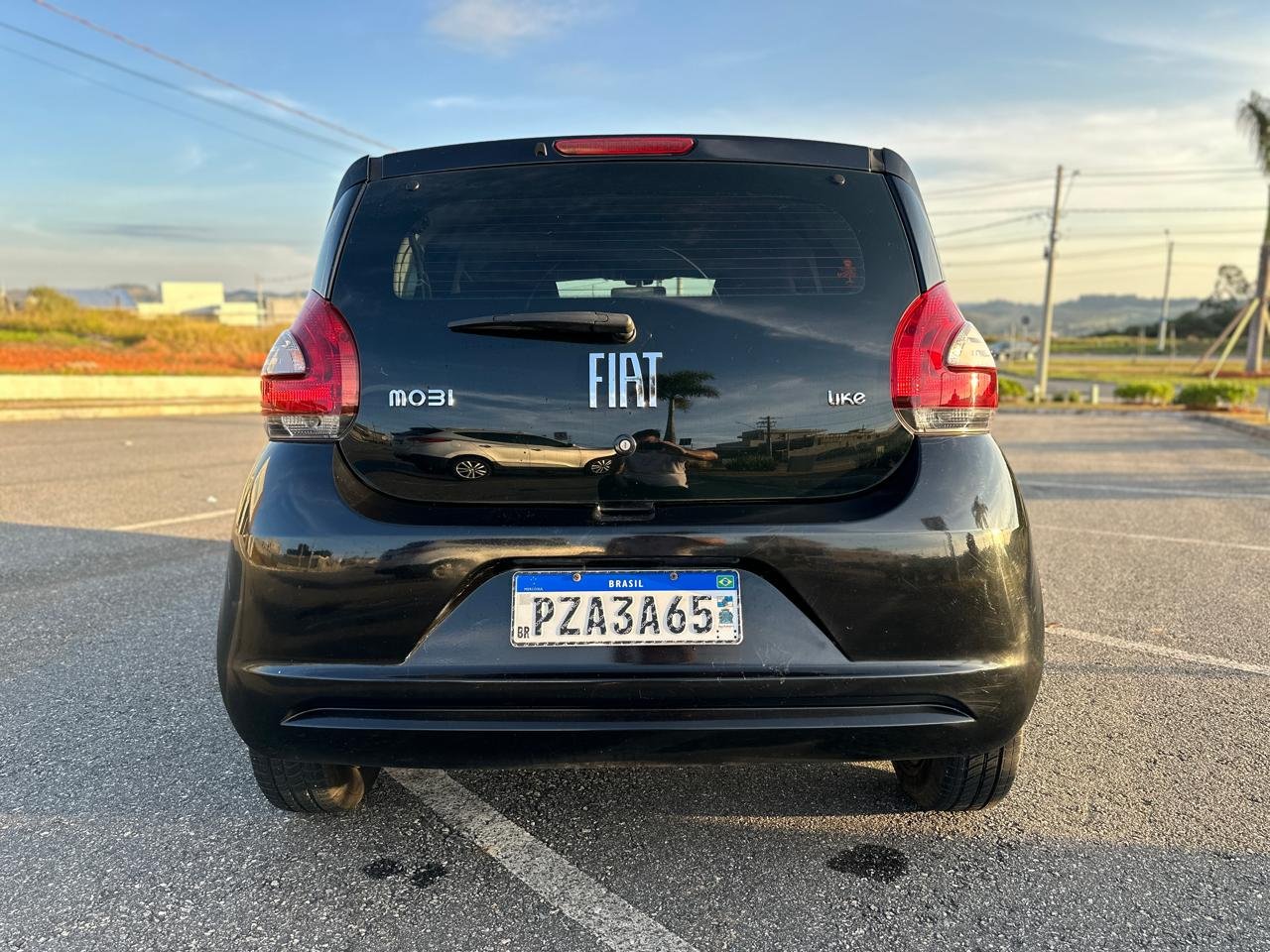 Fiat Mobi like 2017 completo