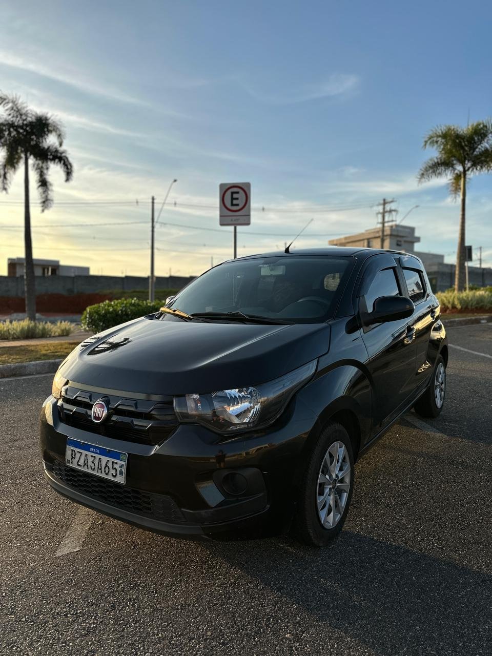 Fiat Mobi like 2017 completo