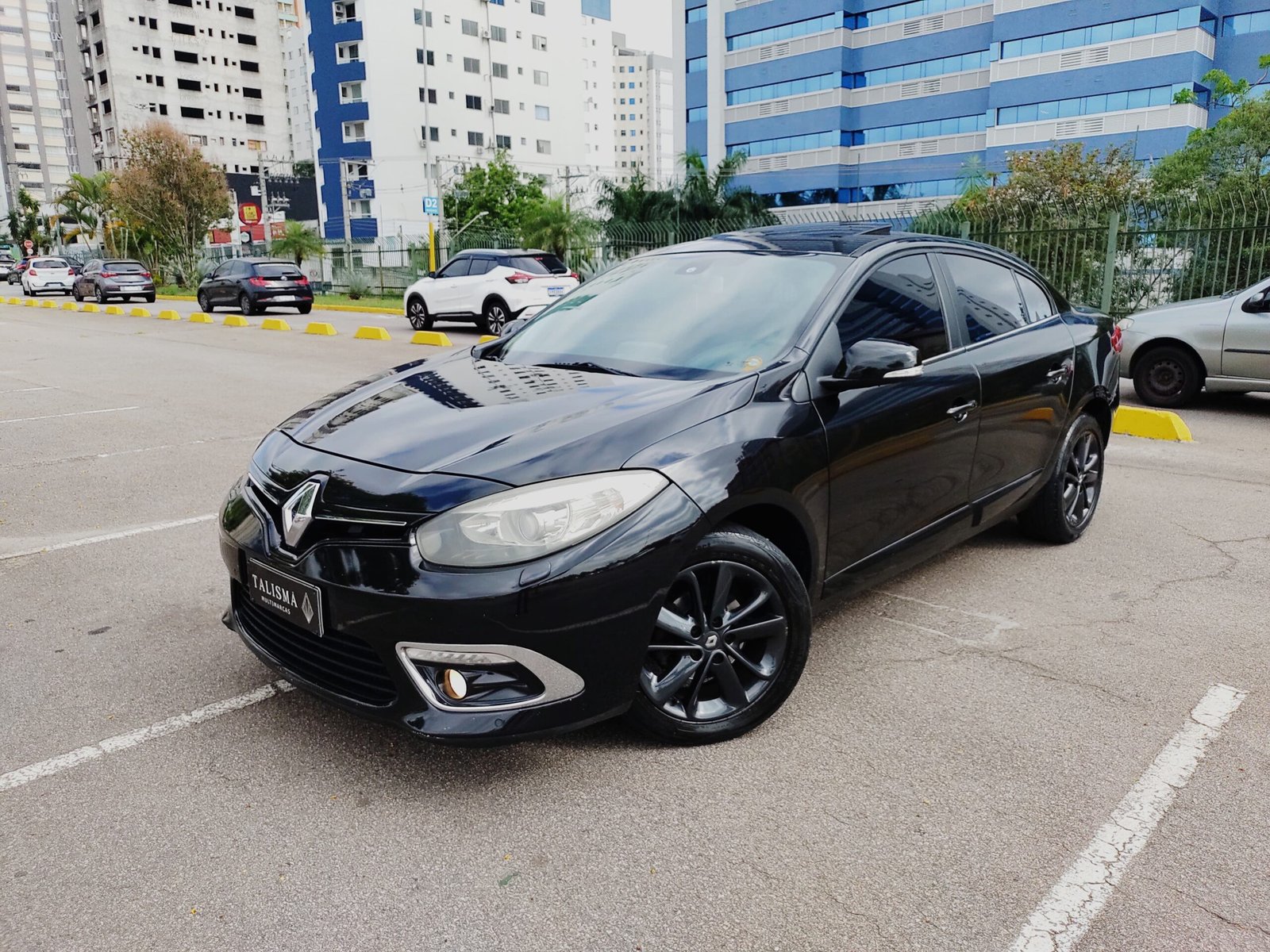 Renault Fluence Privilege 2.0 – 2016 – COM TETO SOLAR