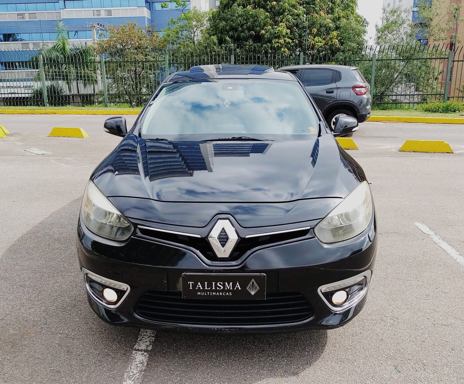 Renault Fluence Privilege 2.0 – 2016 – COM TETO SOLAR