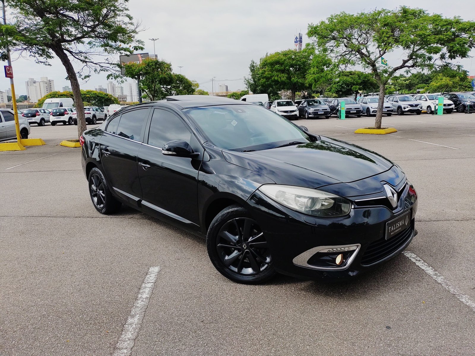 Renault Fluence Privilege 2.0 – 2016 – COM TETO SOLAR