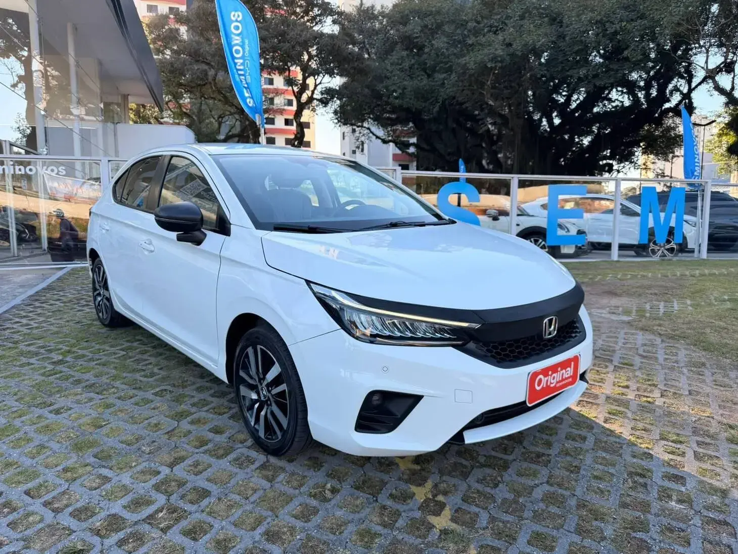 City Hatch Touring 1.5 (Aut)