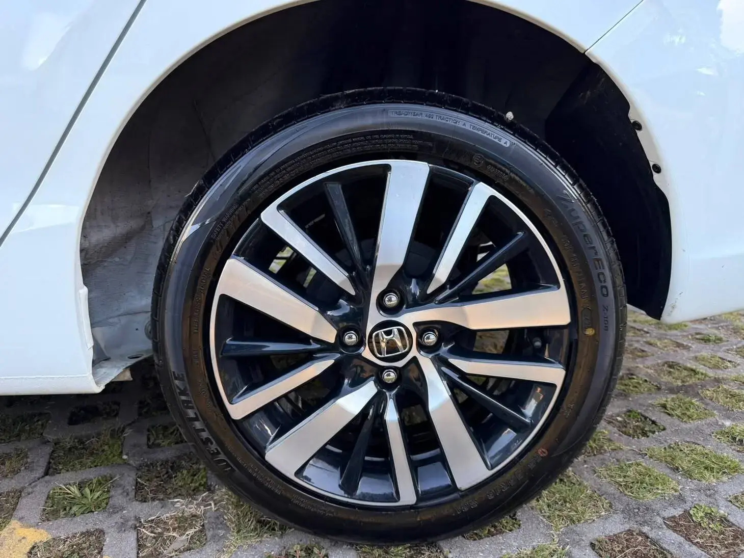 City Hatch Touring 1.5 (Aut)