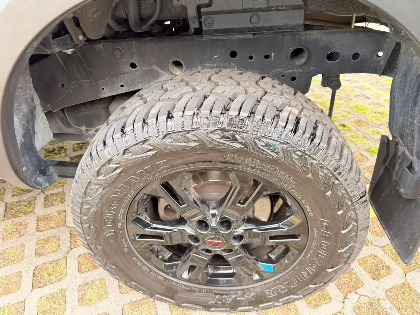 Frontier 2.3 TD CD PRO-4X 4×4