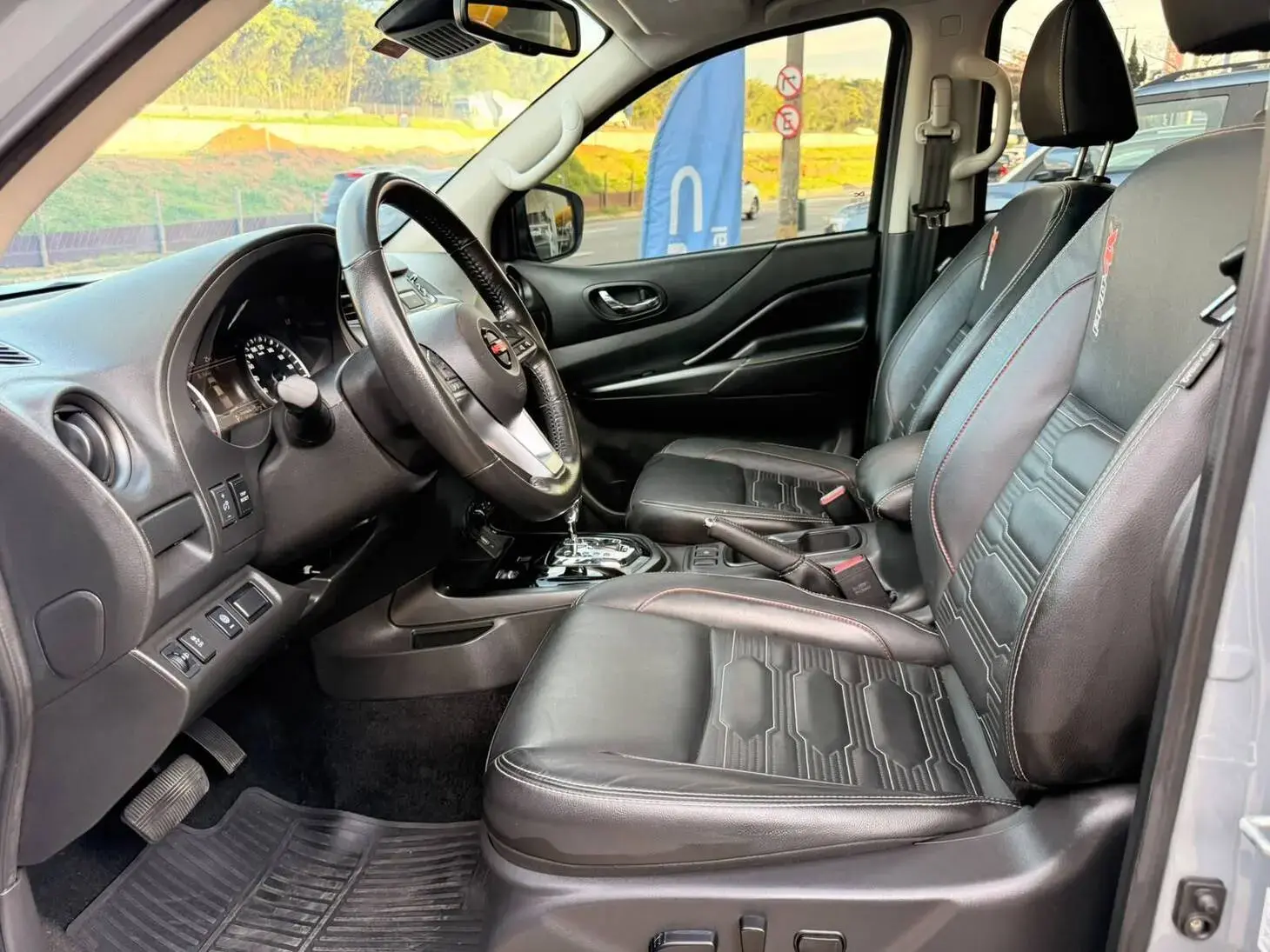 Frontier 2.3 TD CD PRO-4X 4×4