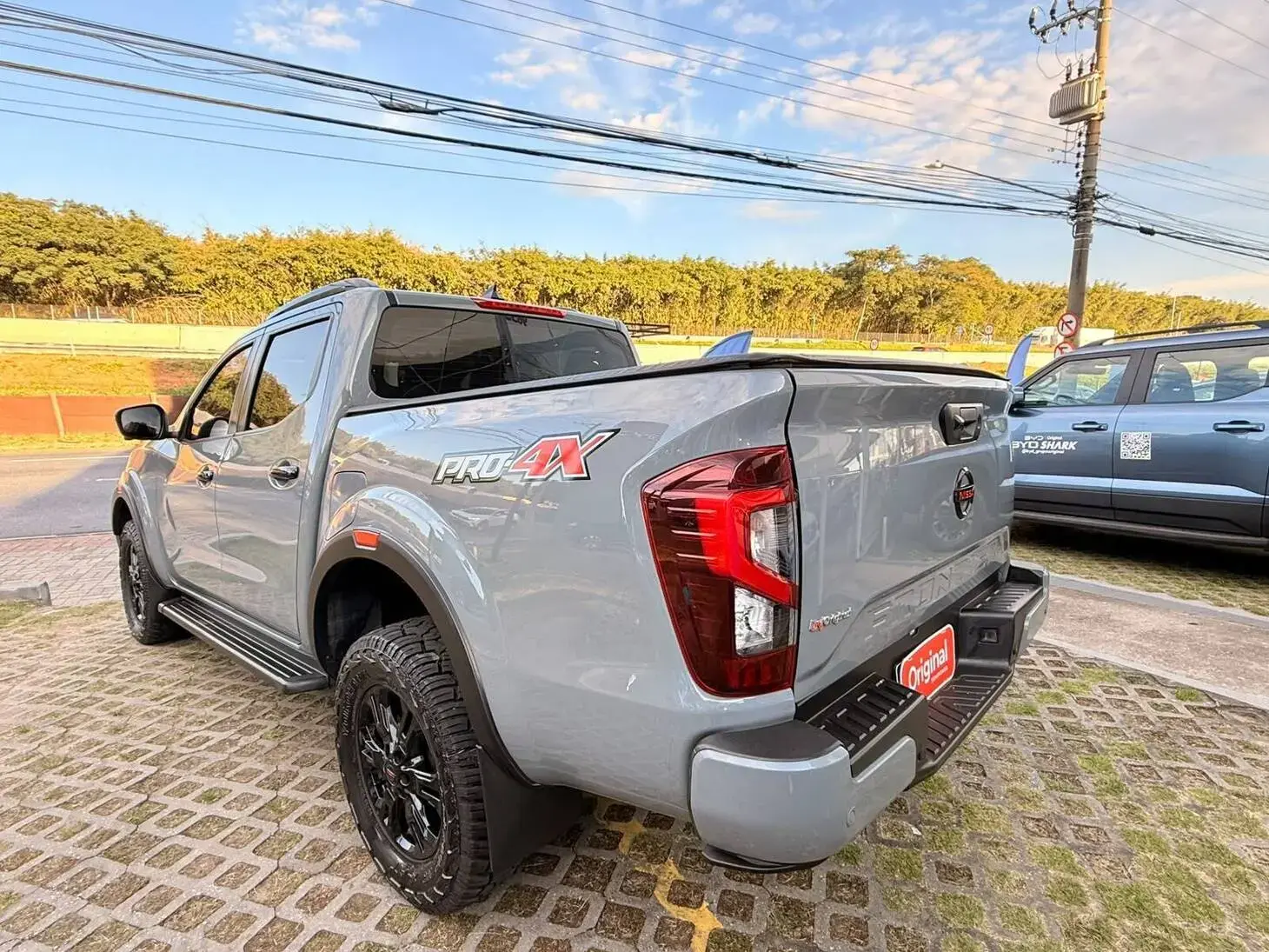Frontier 2.3 TD CD PRO-4X 4×4