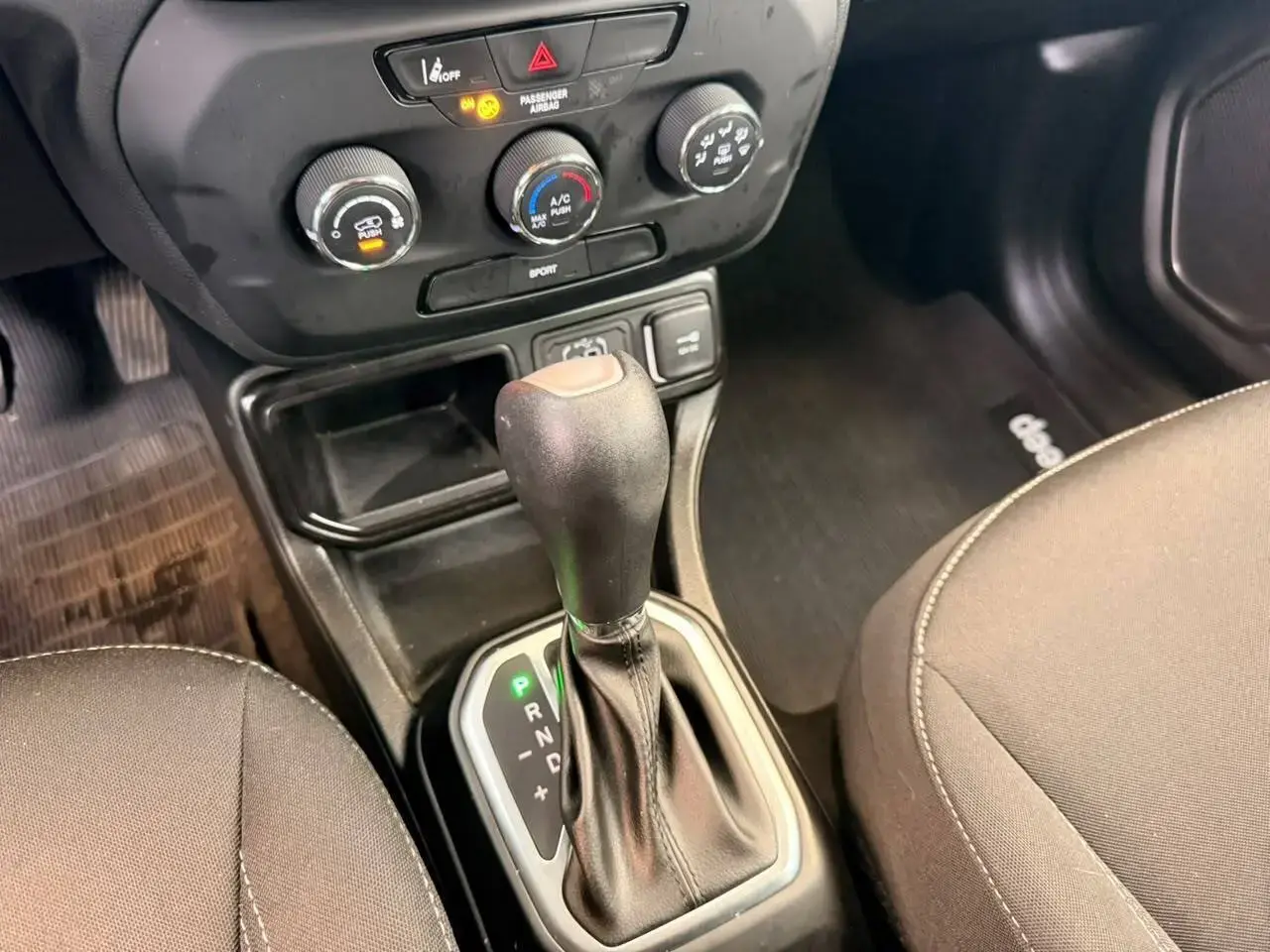 Renegade T270 1.3 Turbo 4×2