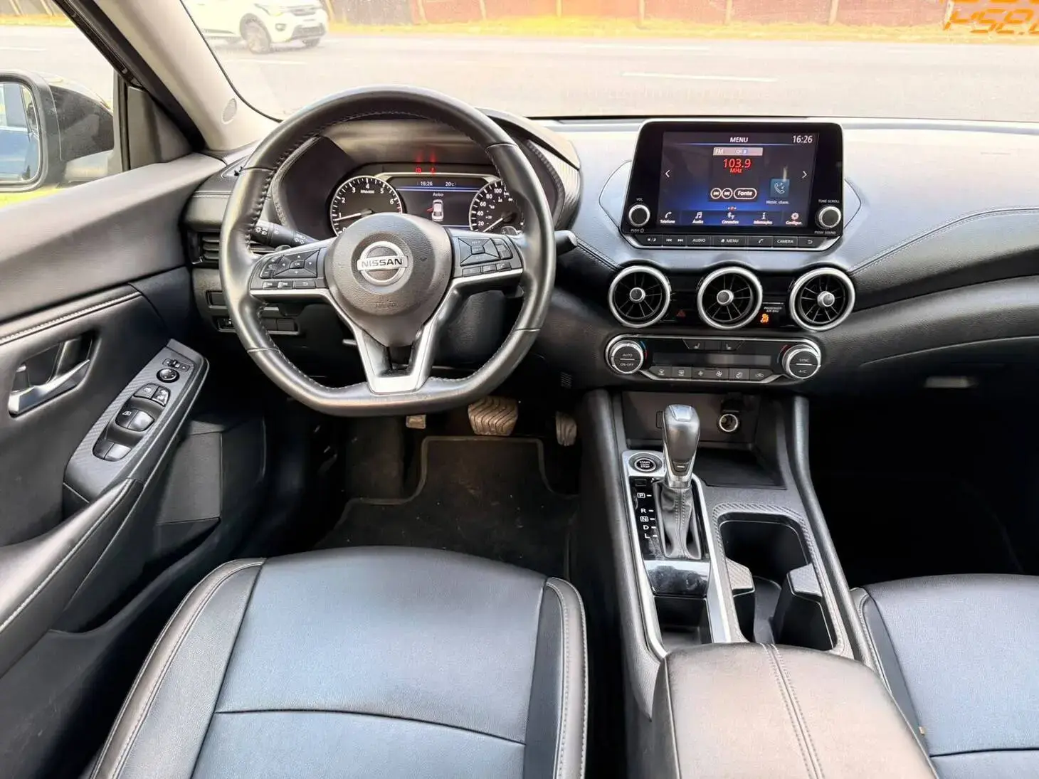 Sentra Advance 2.0 16V Aut.