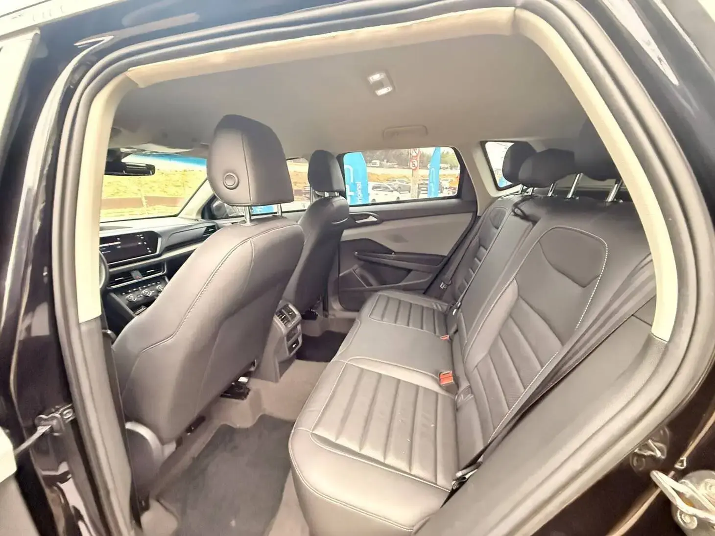 Taos Comfortline 1.4 TSI (Aut) (Flex)