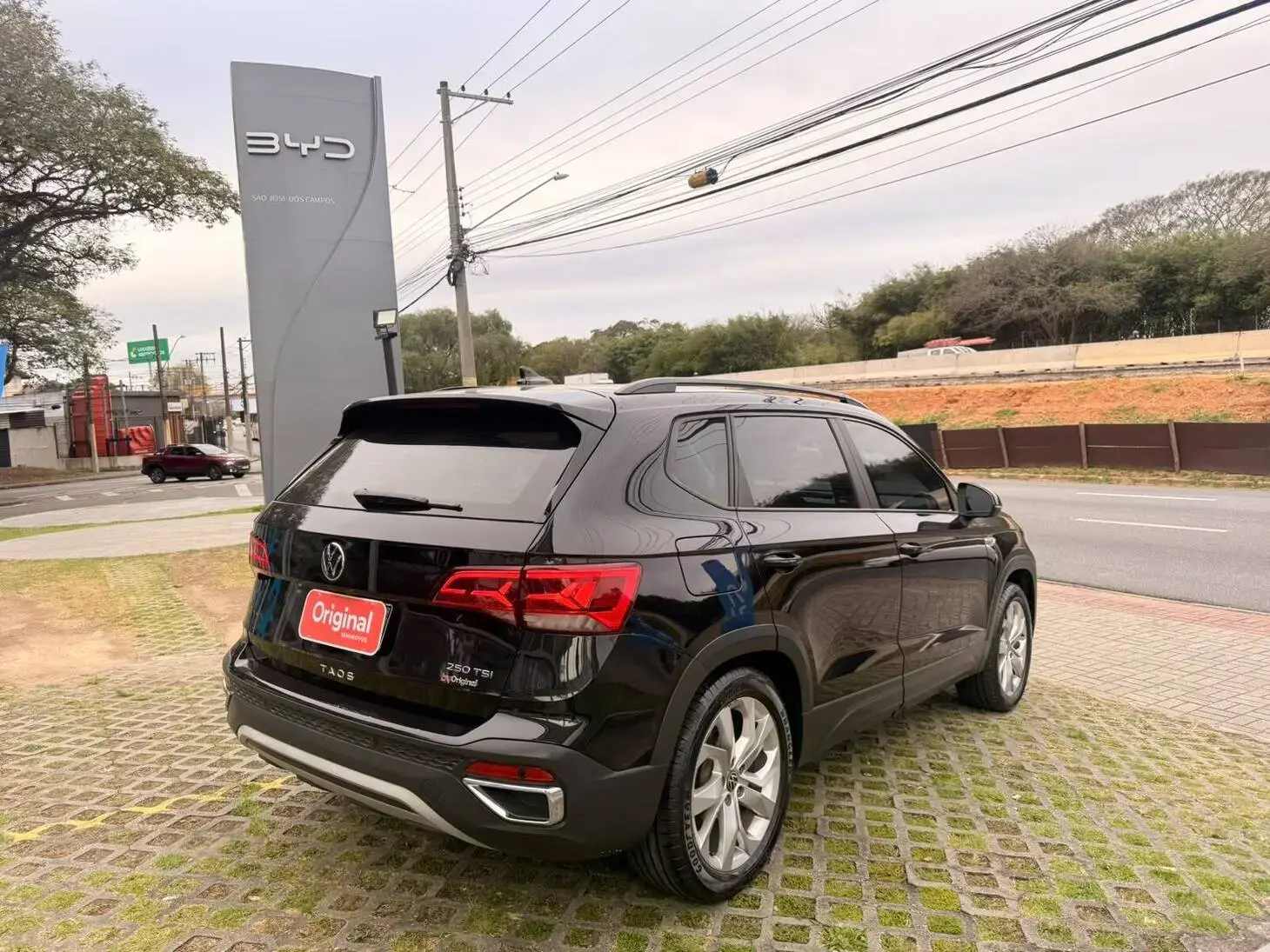 Taos Comfortline 1.4 TSI (Aut) (Flex)
