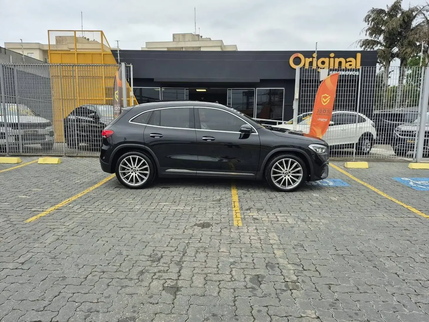 GLA 200 AMG Line 1.3 Turbo (Aut)