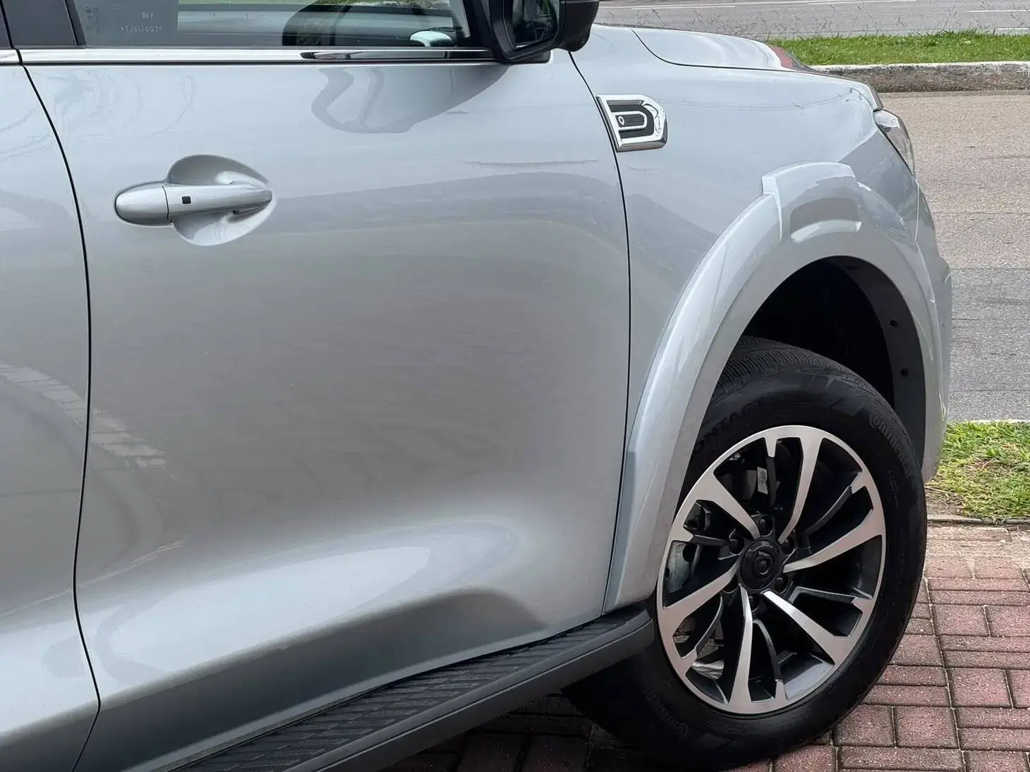 Poer P30 Exclusive 2.4 TDI