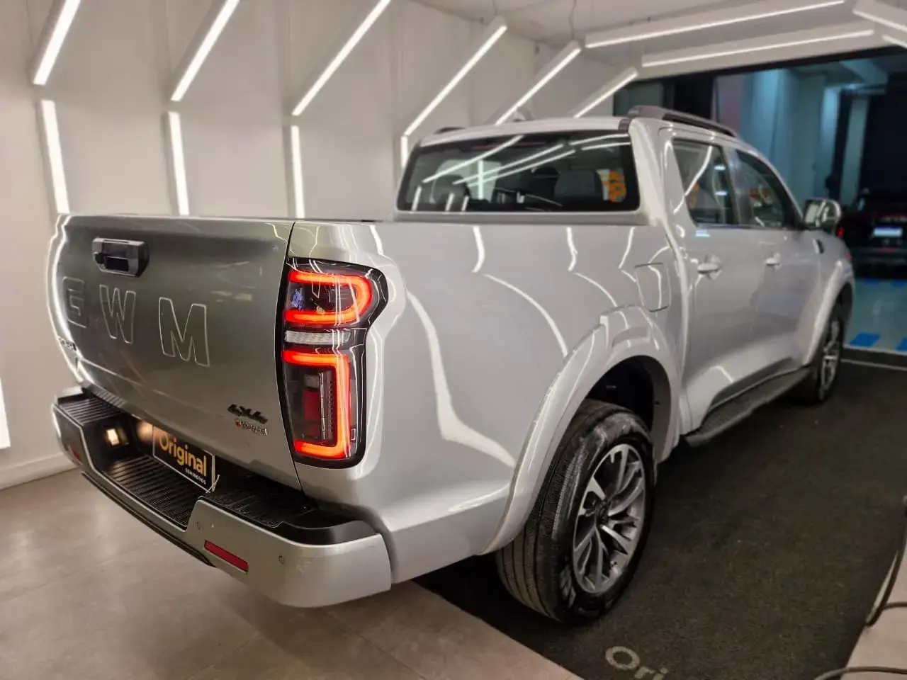 Poer P30 Exclusive 2.4 TDI