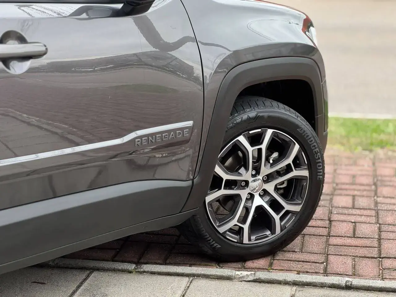 Renegade Longitude T270 1.3 Turbo 4×2