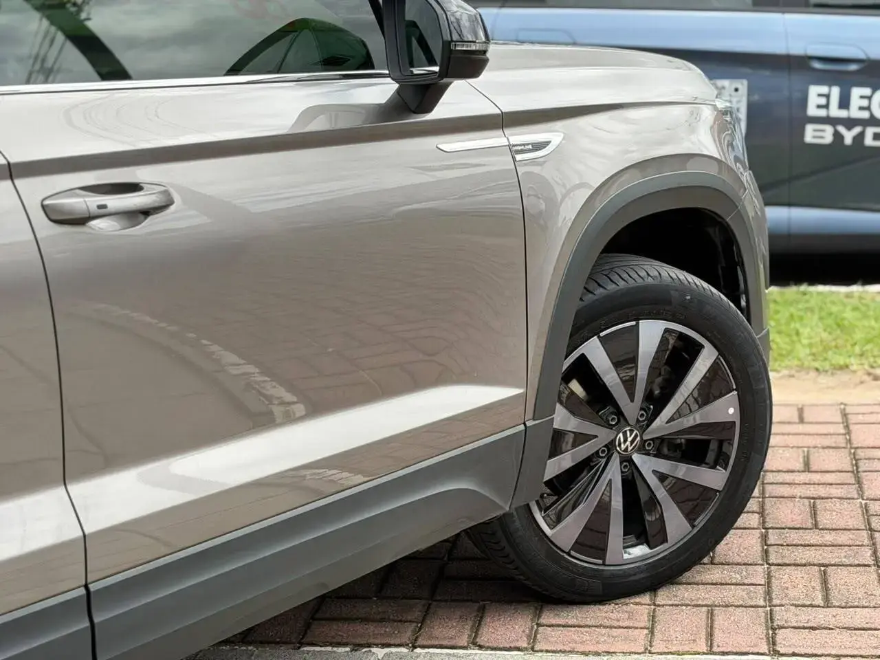 Taos Highline 1.4 TSI (Aut) (Flex)